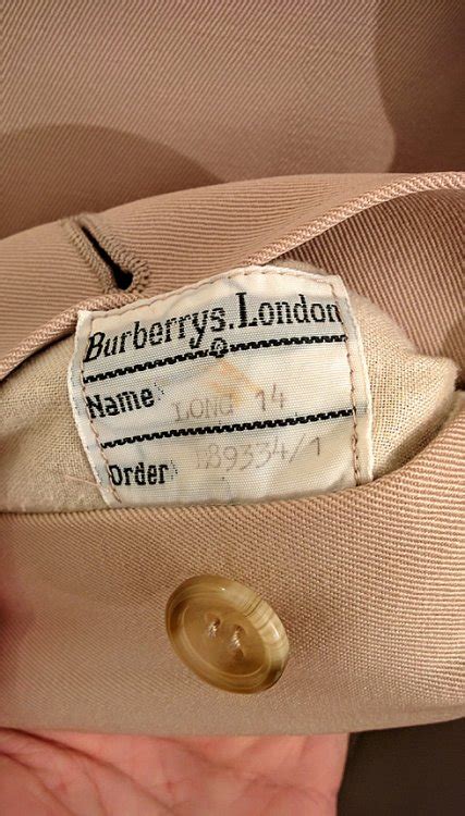 burberry's vintage coat identification.